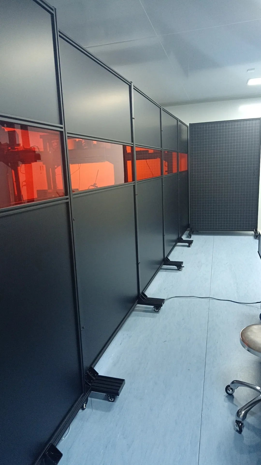 Laser Barrier Model 1525